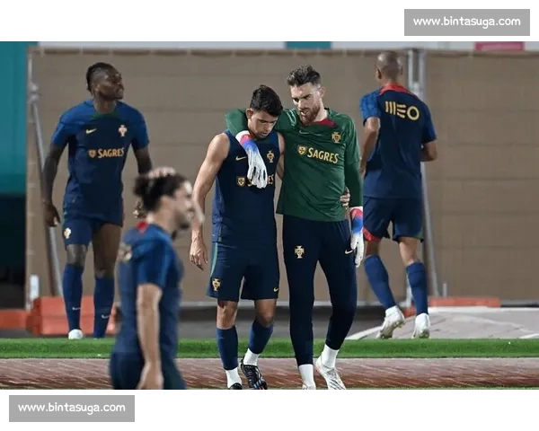 英超焦点战赛后复盘球队表现与争冠格局全解析关键数据与战术走向