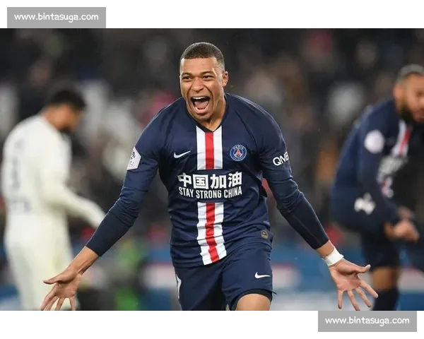 高清流畅足球赛事在线观看平台尽享全球精彩对决实时直播回放分析 - 副本 (2) 高清流畅足球赛事在线观看平台尽享全球精彩对决实时直播回放分析 - 副本 (2)