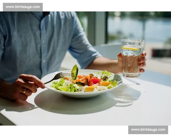 科学饮食与运动表现的关系：球员饮食管理策略与实践探索